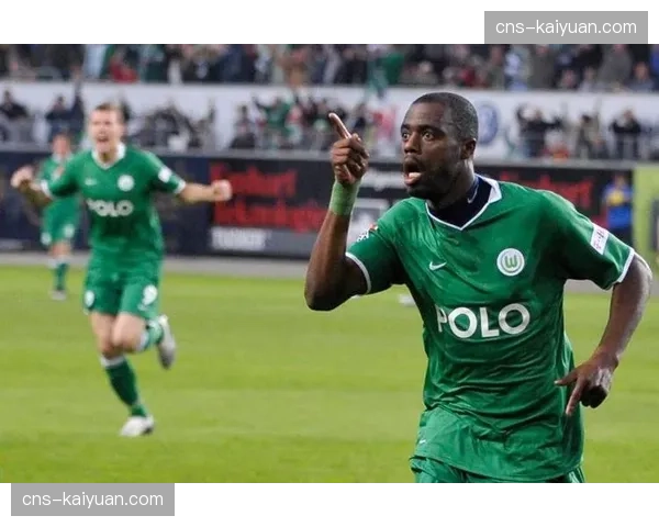 警方通报：已锁定在拜仁主场外喷涂侮辱性标语的个人